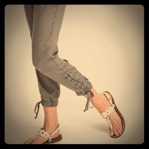 Easel Pants Olive Gray